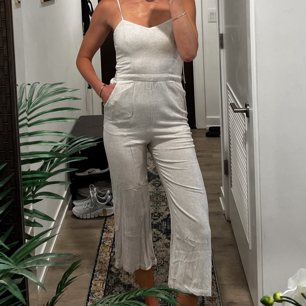 abercrombie & Fitch linen jumpsuit only worn once!